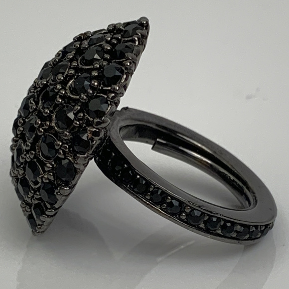 Oscar de la Renta Signed Black Dome Ring Sz 6-7.5 - Picture 6 of 8
